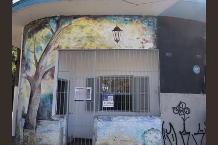 Fachada e portão de casa para alugar com 2 quartos, 70m² em Jardim Santa Adelia, São Paulo
