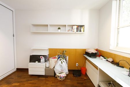 Casa à venda com 291m², 5 quartos e 8 vagasQuarto 3
