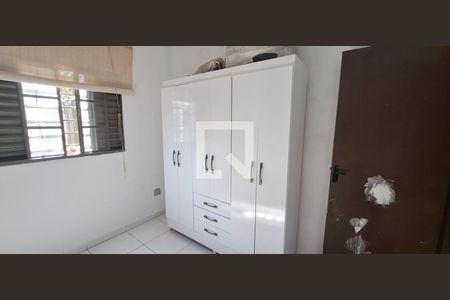 Casa para alugar com 90m², 2 quartos e 3 vagas Casa para alugar com 90m², 2 quartos e 3 vagasQuarto