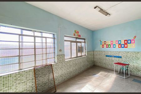 Casa para alugar com 415m², 3 quartos e sem vaga