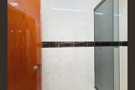 Casa para alugar com 230m², 4 quartos e 5 vagas Casa para alugar com 230m², 4 quartos e 5 vagasBanheiro da Suíte 2