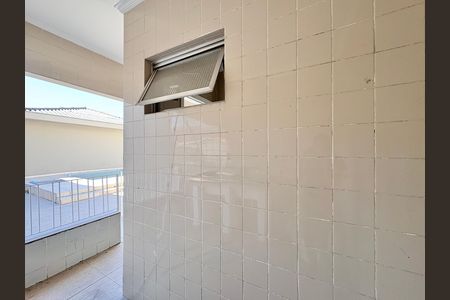 Casa para alugar com 230m², 4 quartos e 5 vagas Casa para alugar com 230m², 4 quartos e 5 vagasÁrea de Serviço
