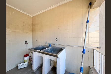 Casa para alugar com 230m², 4 quartos e 5 vagas Casa para alugar com 230m², 4 quartos e 5 vagasÁrea de Serviço