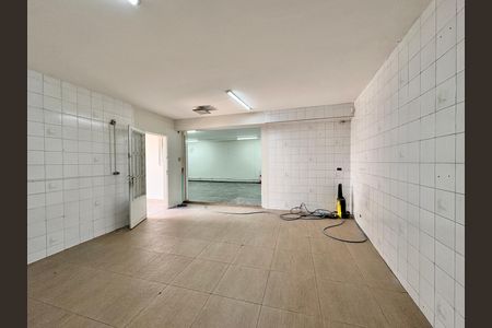 Casa para alugar com 230m², 4 quartos e 5 vagas Casa para alugar com 230m², 4 quartos e 5 vagasGaragem