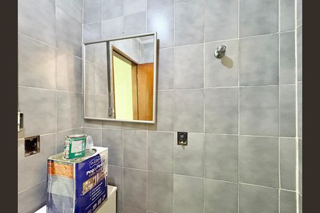 Lavabo da Garagem  de casa para alugar com 4 quartos, 230m² em Parque Sao Domingos, São Paulo