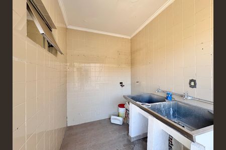 Casa para alugar com 230m², 4 quartos e 5 vagas Casa para alugar com 230m², 4 quartos e 5 vagasÁrea de Serviço