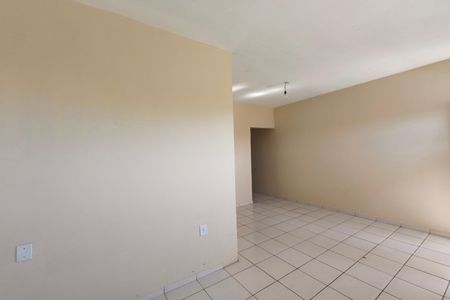 Casa para alugar com 40m², 1 quarto e 1 vaga Casa para alugar com 40m², 1 quarto e 1 vagaSala