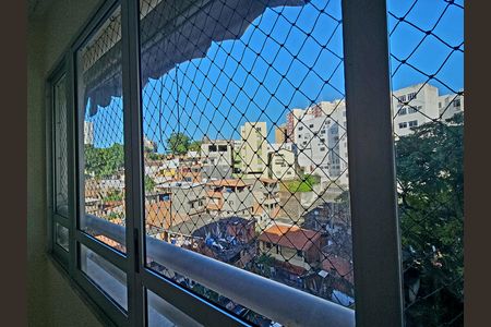 vista da sala de apartamento para alugar com 2 quartos, 78m² em Brotas, Salvador