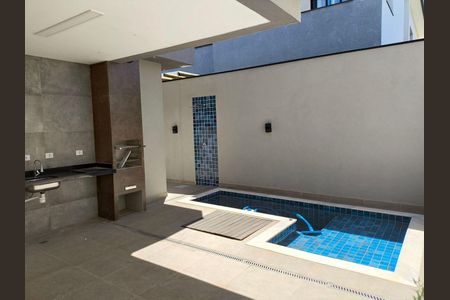 Casa de condomínio para alugar com 152m², 3 quartos e 2 vagas Casa de condomínio para alugar com 152m², 3 quartos e 2 vagasÁrea externa