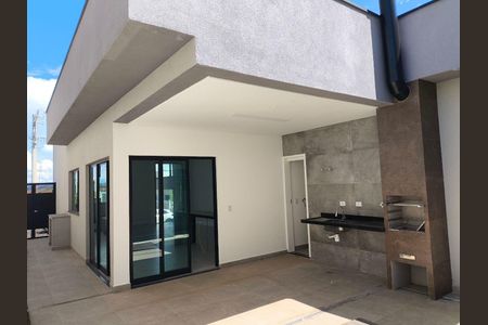Casa de condomínio para alugar com 152m², 3 quartos e 2 vagas Casa de condomínio para alugar com 152m², 3 quartos e 2 vagasÁrea externa