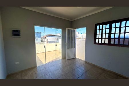Sala de casa para alugar com 3 quartos, 120m² em Jardim Sao Francisco, Guarulhos