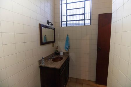 Casa à venda com 207m², 5 quartos e 4 vagas Casa à venda com 207m², 5 quartos e 4 vagasBanheiro da Suíte 2