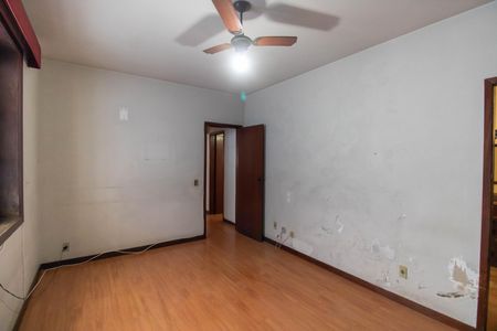 Casa à venda com 207m², 5 quartos e 4 vagas Casa à venda com 207m², 5 quartos e 4 vagasSuíte 1