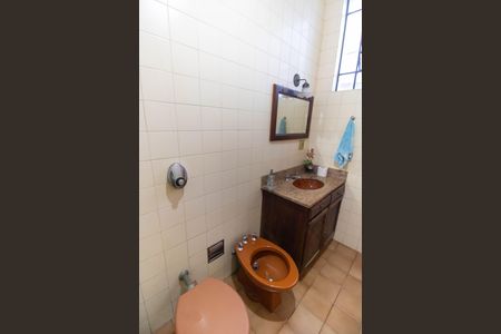 Casa à venda com 207m², 5 quartos e 4 vagas Casa à venda com 207m², 5 quartos e 4 vagasBanheiro da Suíte 2