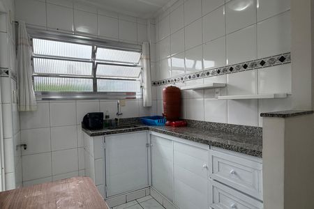 Cozinha de apartamento para alugar com 2 quartos, 70m² em José Menino, Santos