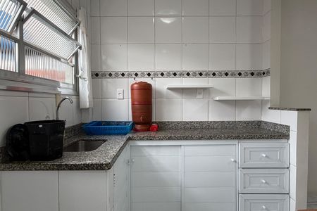 Cozinha de apartamento para alugar com 2 quartos, 70m² em José Menino, Santos