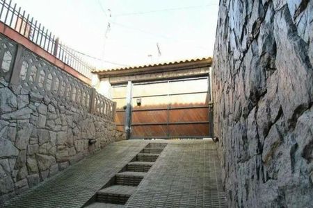 Casa à venda com 3 quartos, 200m² em Vila Valparaíso, Santo André