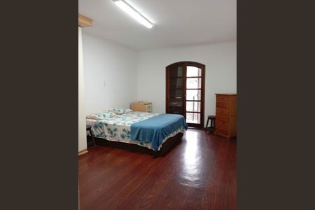 Casa à venda com 3 quartos, 200m² em Vila Valparaíso, Santo André