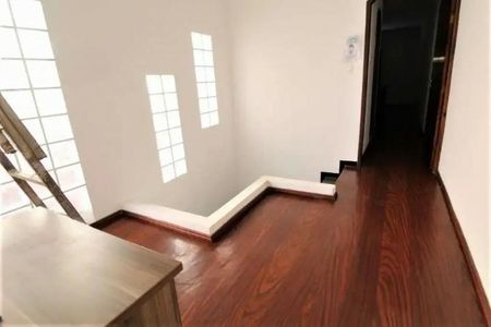 Casa à venda com 3 quartos, 200m² em Vila Valparaíso, Santo André