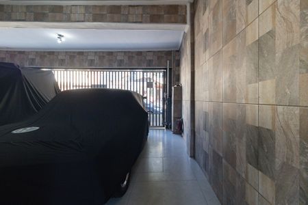 Garagem de casa à venda com 2 quartos, 200m² em Vila Vermelha, São Paulo