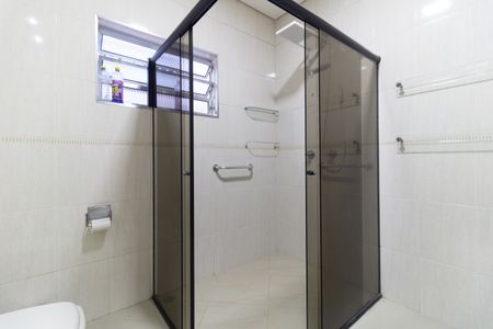 Casa para alugar com 200m², 2 quartos e 3 vagasBanheiro 1
