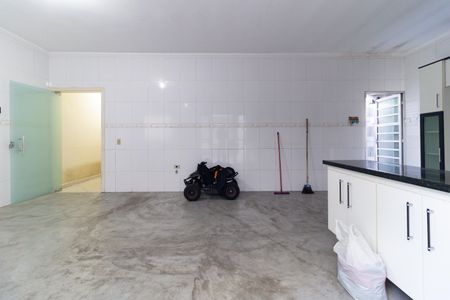 Casa para alugar com 200m², 2 quartos e 3 vagasCozinha 