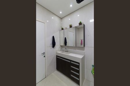 Casa para alugar com 200m², 2 quartos e 3 vagasBanheiro 1
