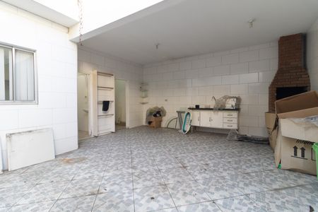 Casa para alugar com 200m², 2 quartos e 3 vagasQuintal