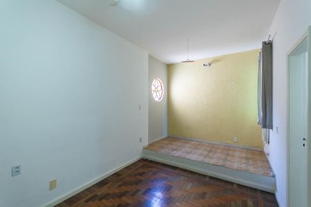 Casa à venda com 153m², 3 quartos e 1 vagaSuíte