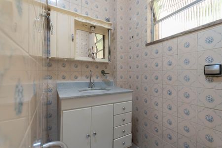 Casa à venda com 153m², 3 quartos e 1 vagaBanheiro