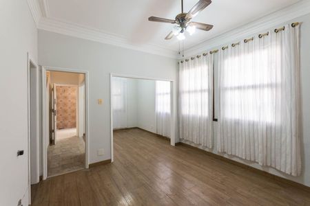 Casa à venda com 153m², 3 quartos e 1 vagaSala