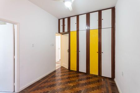 Casa à venda com 153m², 3 quartos e 1 vagaSuíte