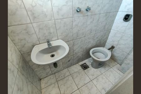 Apartamento à venda com 50m², 1 quarto e 1 vaga Apartamento à venda com 50m², 1 quarto e 1 vagaBanheiro de serviço