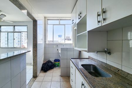 Cozinha  de apartamento à venda com 1 quarto, 50m² em Grajaú, Rio de Janeiro