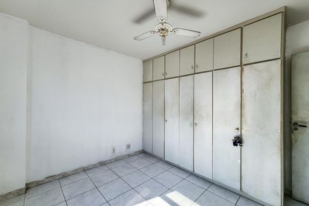 Quarto  de apartamento à venda com 1 quarto, 50m² em Grajaú, Rio de Janeiro