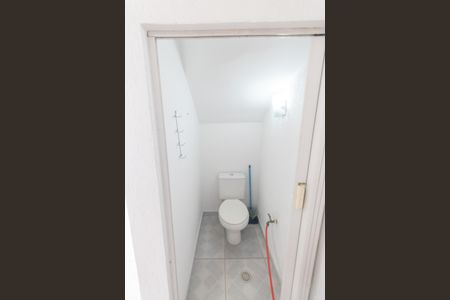 Casa à venda com 153m², 3 quartos e 3 vagas Casa à venda com 153m², 3 quartos e 3 vagasLavabo