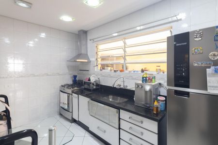 Casa à venda com 153m², 3 quartos e 3 vagas Casa à venda com 153m², 3 quartos e 3 vagasCozinha