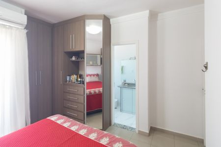 Casa à venda com 153m², 3 quartos e 3 vagas Casa à venda com 153m², 3 quartos e 3 vagasSuíte