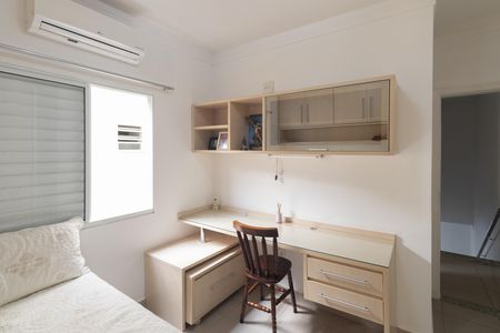 Casa à venda com 153m², 3 quartos e 3 vagas Casa à venda com 153m², 3 quartos e 3 vagasQuarto 1