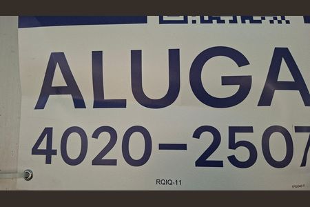 Placa instalada de apartamento para alugar com 2 quartos, 95m² em Rio Vermelho, Salvador