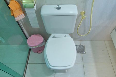 Apartamento à venda com 84m², 3 quartos e 1 vaga Apartamento à venda com 84m², 3 quartos e 1 vagaBanheiro da Suite