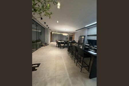Casa à venda com 3 quartos, 340m² em Socorro, São Paulo