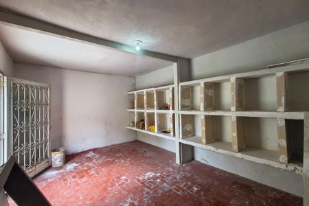 Casa para alugar com 200m², 2 quartos e 8 vagas Casa para alugar com 200m², 2 quartos e 8 vagasQuarto de Serviço