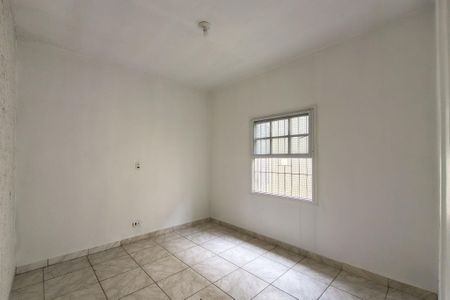 Casa para alugar com 200m², 2 quartos e 8 vagas