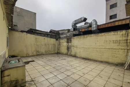 Casa para alugar com 200m², 2 quartos e 8 vagas Casa para alugar com 200m², 2 quartos e 8 vagasQuintal