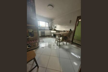 Casa à venda com 3 quartos, 118m² em Interlagos, São Paulo