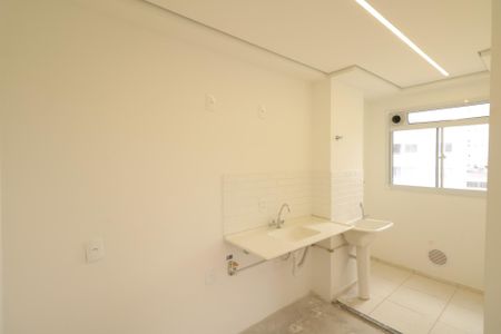Banheiro de apartamento à venda com 3 quartos, 54m² em Canhema, Diadema