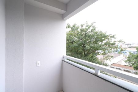 Varanda da sala de apartamento à venda com 3 quartos, 54m² em Canhema, Diadema