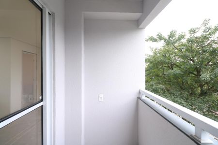 Varanda da sala de apartamento à venda com 3 quartos, 54m² em Canhema, Diadema