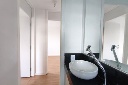 Apartamento para alugar com 46m², 2 quartos e 1 vaga Apartamento para alugar com 46m², 2 quartos e 1 vagaBanheiro